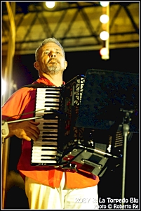 Foto del Concerto dell Orchestra Roby e La Torpedo Blu alla Festa del PD di Piadena