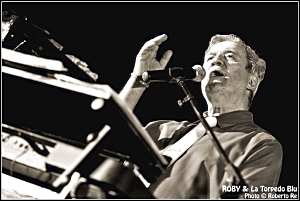 Foto del Concerto dell Orchestra Roby e La Torpedo Blu alla Festa del PD di Piadena